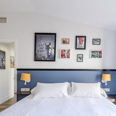 Wello Apartments Sevilla Luaran gambar