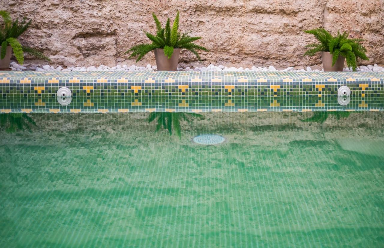 Wello Apartments Sevilla Luaran gambar