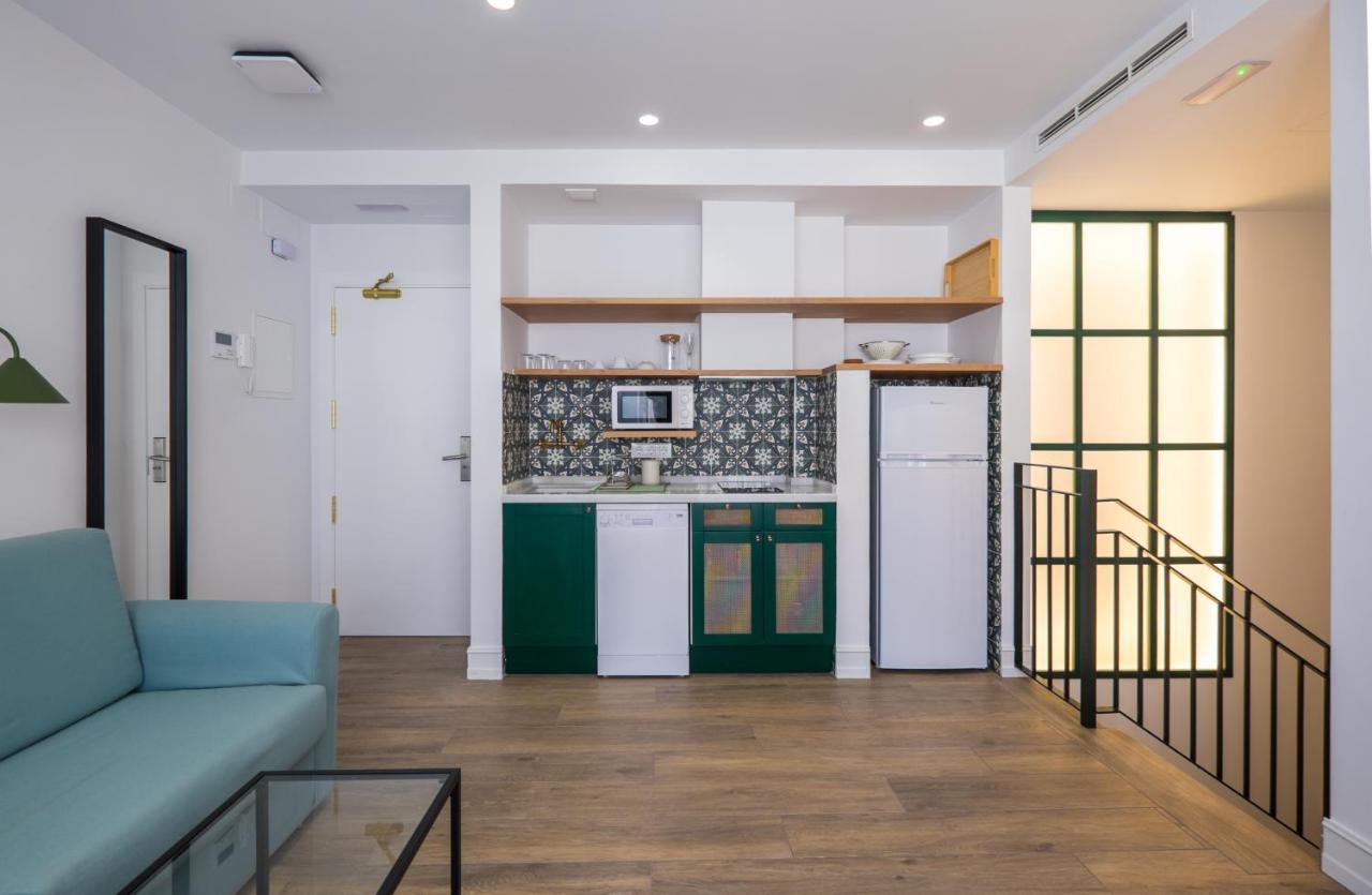 Wello Apartments Sevilla Luaran gambar