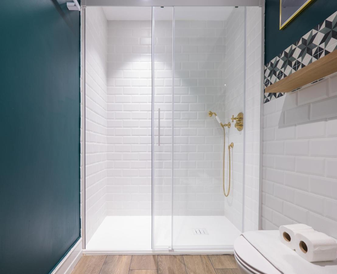 Wello Apartments Sevilla Luaran gambar