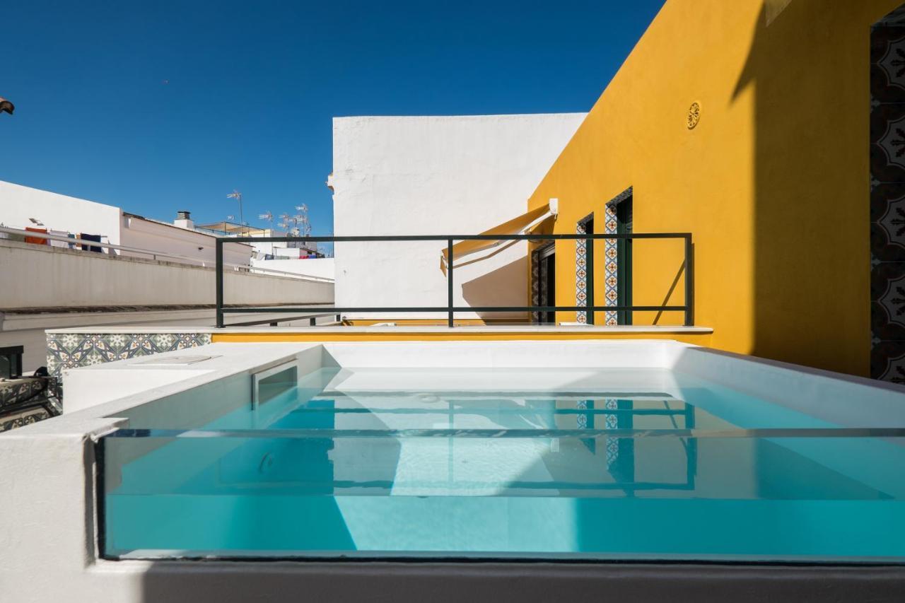 Wello Apartments Sevilla Luaran gambar