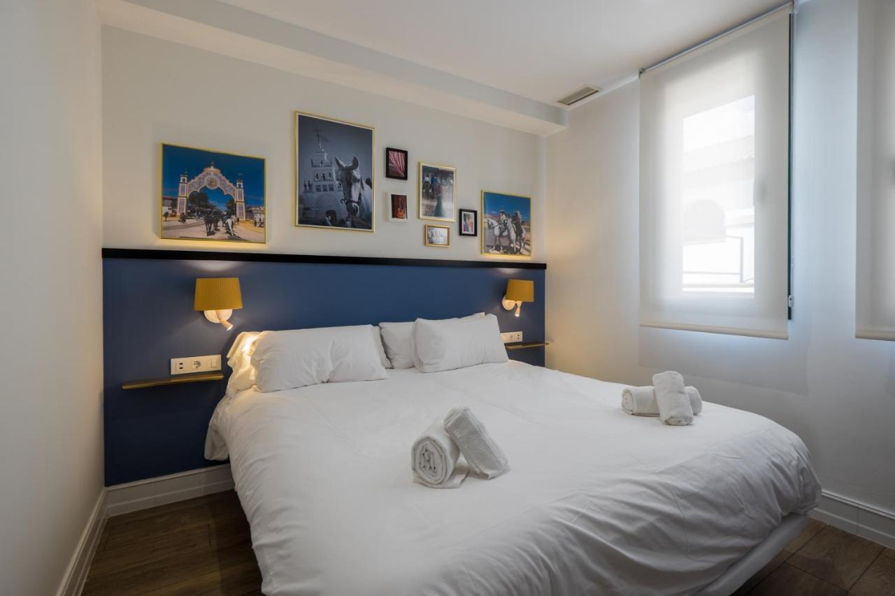 Wello Apartments Sevilla Luaran gambar