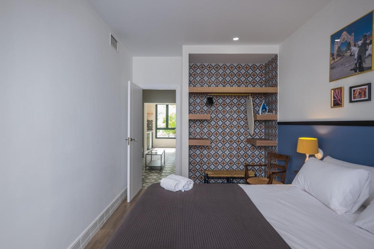Wello Apartments Sevilla Luaran gambar