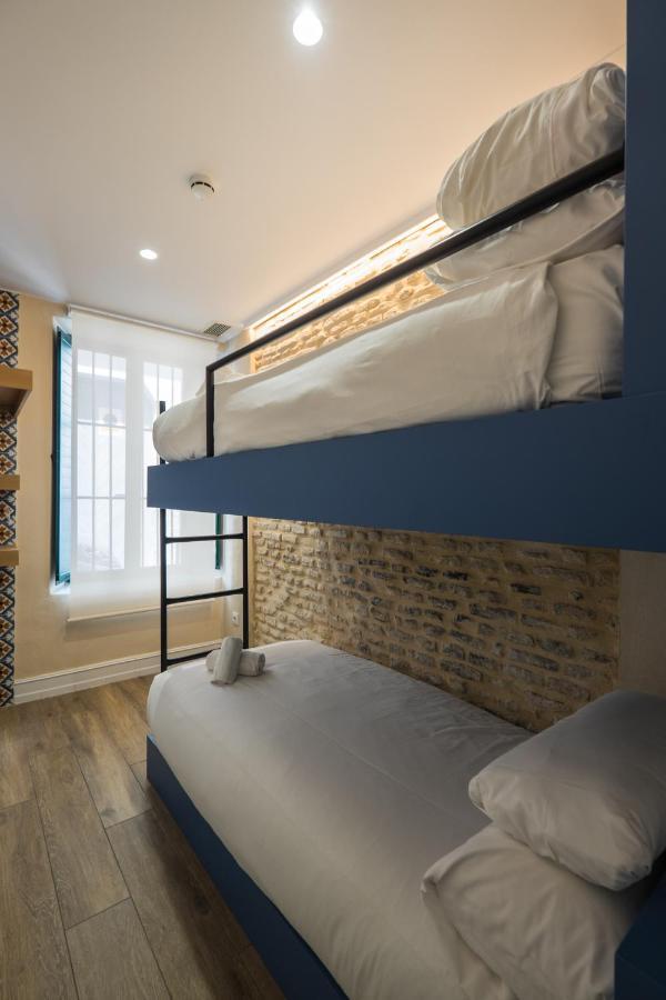 Wello Apartments Sevilla Luaran gambar