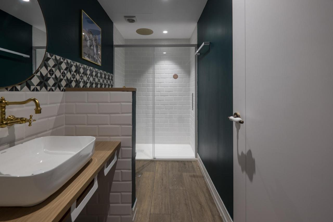 Wello Apartments Sevilla Luaran gambar