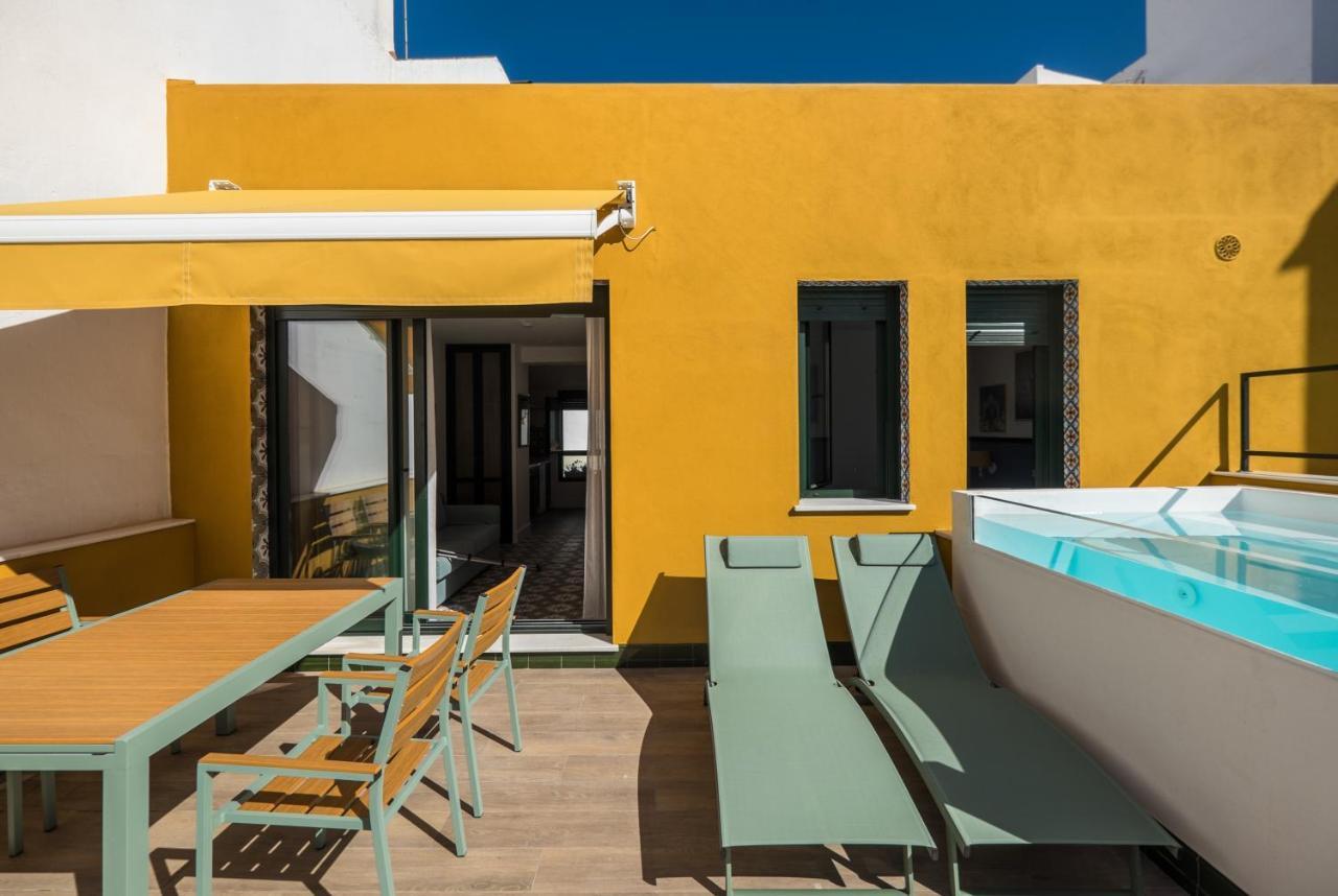 Wello Apartments Sevilla Luaran gambar